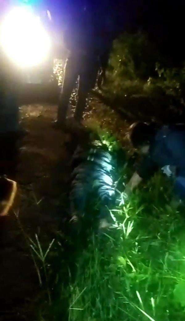 Viral! Pengemudi Ojol Tewas di Komplek Perumahan Mangkrak Leuwiliang Kabupaten Bogor Viral! Pengemudi Ojol Tewas di Komplek Perumahan Mangkrak Leuwiliang Kabupaten Bogor