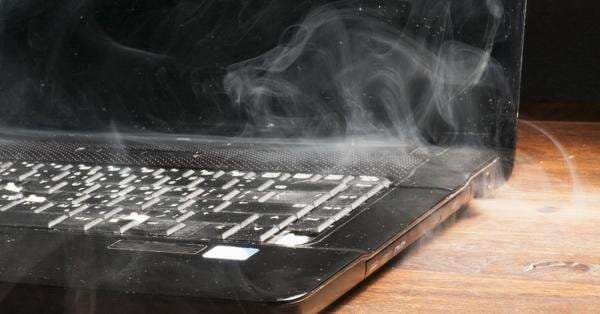 Guru Ungkap Chromebook Bantuan Nadiem Tak Terpakai dan Rusak Massal di Tarakan