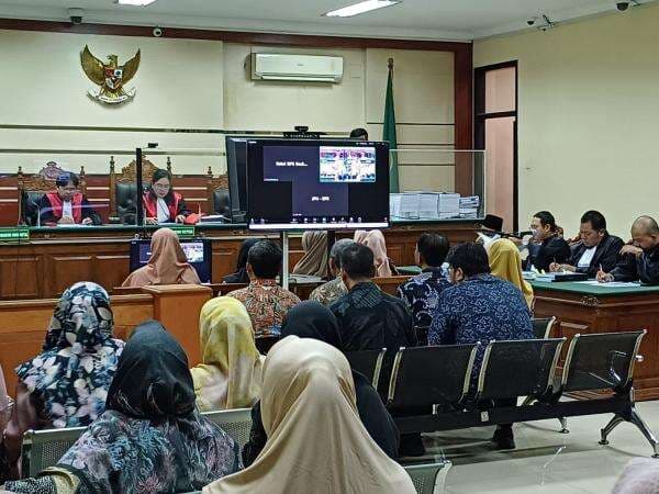 Puluhan Pegawai Bersaksi dalam Sidang  Pemotongan Insentif Pajak BPPD Sidoarjo