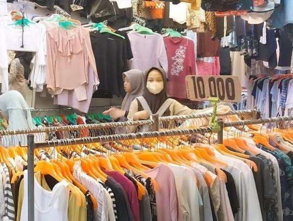 Pedagang Thrifting Keberatan Disebut Keberadaannya Ganggu UMKM