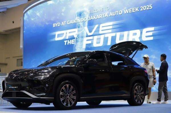 BYD Perkuat Eksistensi di Pasar EV Indonesia lewat GJAW 2025