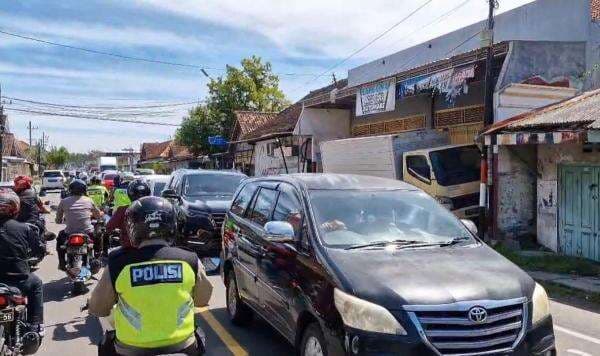 Selama Lebaran Hampir 5 Ribu Kendaraan Masuk Ponorogo, Meningkat 99 Persen Selama Lebaran Hampir 5 Ribu Kendaraan Masuk Ponorogo, Meningkat 99 Persen