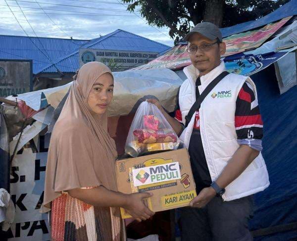 Terima Bantuan dari MNC Peduli, Warga Kuala Simpang Aceh Tamiang Bersyukur