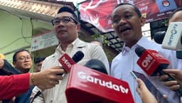 Bahlil Nyoblos Pilkada 2024 Didampingi Ridwan Kamil, Optimistis RIDO Menang