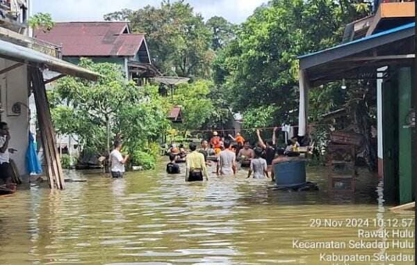 BNPB: 4 Kecamatan di Kabupaten Sekadau Kalbar Terendam Banjir hingga 80 Cm