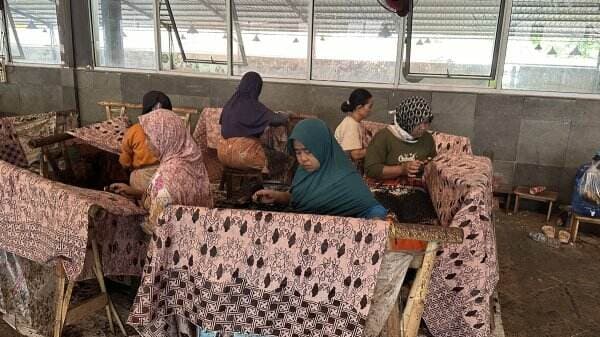 Batik Cirebon: Tantangan dan Upaya Meningkatkan Minat Pengrajin Muda