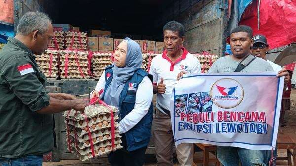 Partai Perindo Salurkan Bantuan kepada Pengungsi Erupsi Gunung Lewotobi Laki-Laki Flores