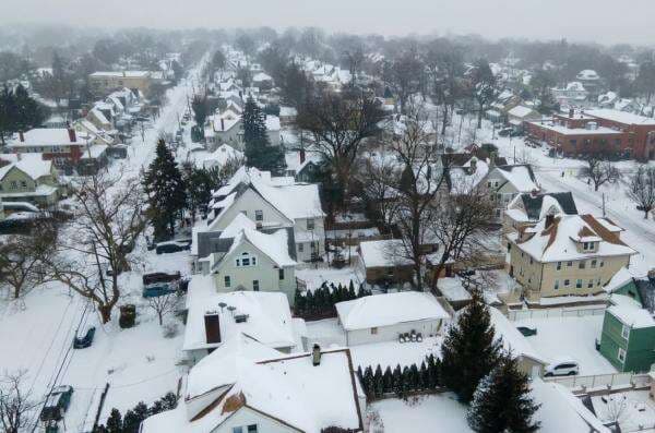 Badai Musim Dingin Dahsyat Lumpuhkan AS, Satu Juta Warga Tanpa Listrik