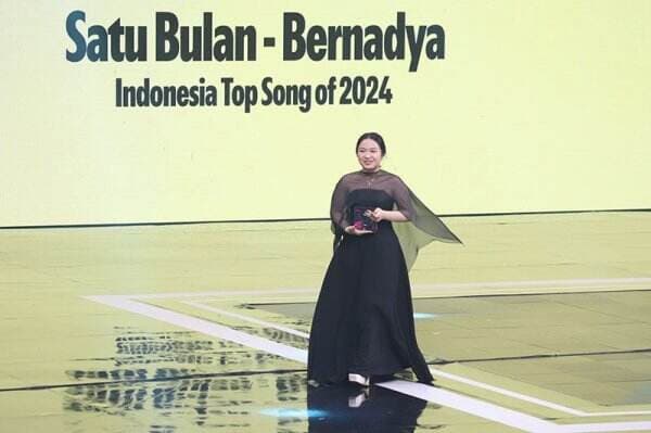 Bernadya Borong Penghargaan Spotify Wrapped Live Indonesia 2024