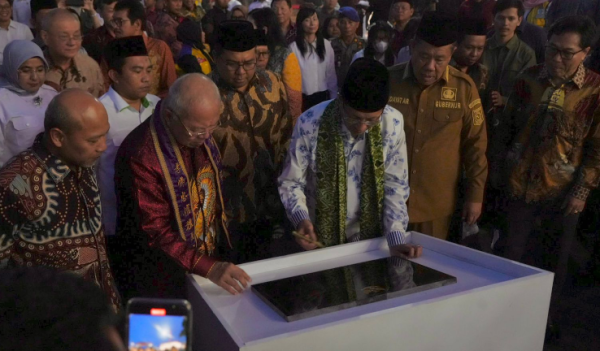 Menag Resmikan Sekolah Tinggi Agama Khonghucu Negeri Pertama di Indonesia