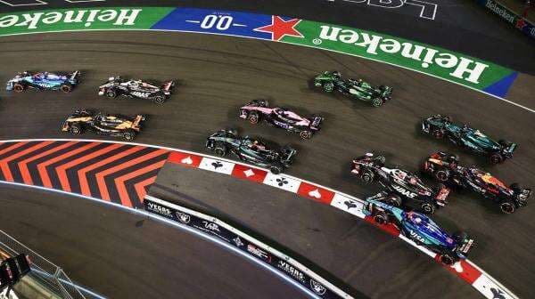 Link Live Streaming Race F1 GP Las Vegas 2025: Max Verstappen Kalahkan Lando Norris?