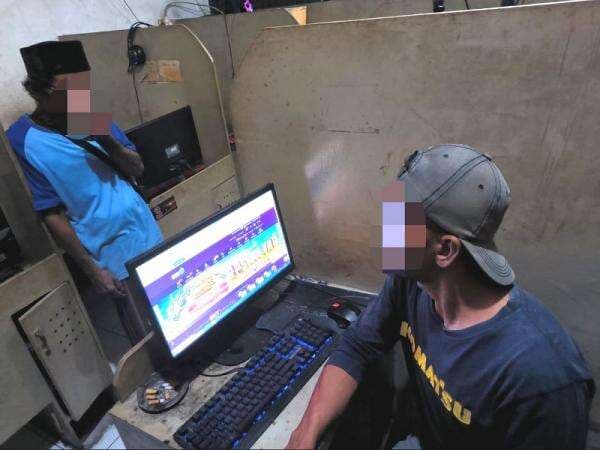 Ditres Siber Polda Jateng Gerebek Tiga Warnet di Kaliwungu Kendal, Bongkar Praktik Judi Online