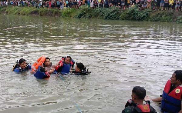 Keceriaan Berujung Duka, Bocah Tenggelam di Embung Pancur Rembang Keceriaan Berujung Duka, Bocah Tenggelam di Embung Pancur Rembang