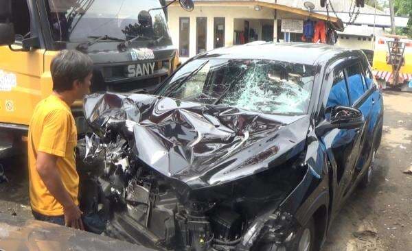 Minibus Tabrak Truk di Tol Cipularang, Dosen UIN Bandung Tewas