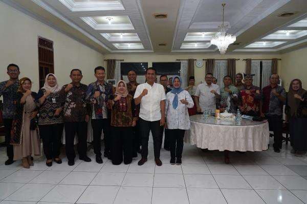 Bupati Bojonegoro Sambut Rencana Investasi Bioetanol dari Pemprov Jatim Bupati Bojonegoro Sambut Rencana Investasi Bioetanol dari Pemprov Jatim