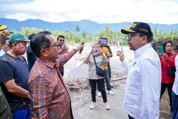 Belasan Jembatan di Padang Pariaman Rusak, Sejumlah Area Terisolasi