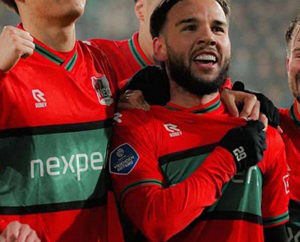 Kisah Calvin Verdonk Tampil Gacor hingga 2 Media Belanda Masukkan Namanya ke Tim Terbaik Liga Belanda 2024-2025