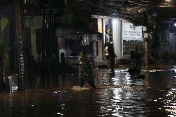 Update Banjir Jakarta, 106 RT dan 14 Ruas Jalan Terendam
