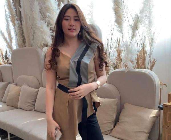 5 Istri Legenda Pebulutangkis Indonesia yang Cantik Luar Biasa, Nomor 1 Berbeda Usia 26 Tahun 5 Istri Legenda Pebulutangkis Indonesia yang Cantik Luar Biasa, Nomor 1 Berbeda Usia 26 Tahun