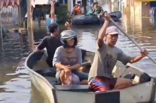 Banjir Pekalongan Belum Surut hingga Hari Ke-5, Warga Mulai Diare dan Gatal-Gatal