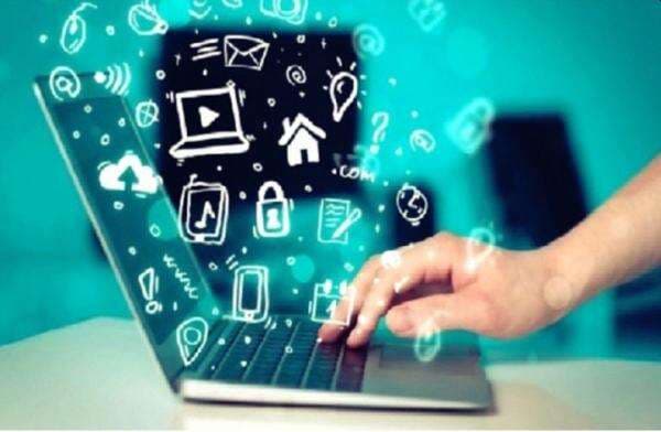 Kendala Internet, Chromebook Dikeluhkan Tak Bisa Digunakan di Sekolah