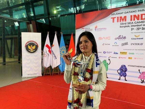 Kisah Sukses Atlet Sepeda Ayustina Delia, Taklukkan Tiga Nomor Berbeda demi Medali SEA Games 2025.