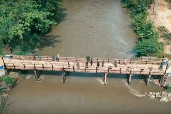 TMMD ke-126 Kodim Kolaka Bangun Jalan 10,5 Km dalam Sebulan di Kolaka Timur