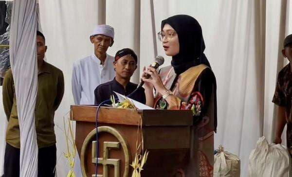 Diguyur Hujan, Warga Kota Kediri Tetap Antusias Saksikan Ogoh-Ogoh! Ini Kata Mbak Wali Diguyur Hujan, Warga Kota Kediri Tetap Antusias Saksikan Ogoh-Ogoh! Ini Kata Mbak Wali