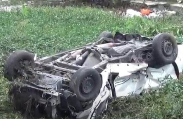 Kecelakaan di Pasuruan, Daihatsu Xenia Ringsek Tertabrak Kereta Api Sri Tanjung