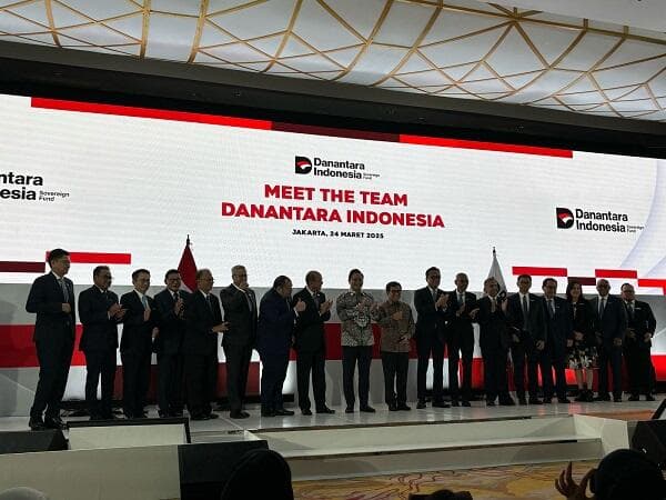 Profil John Prasetio dan Yup Kim yang Resmi Gabung di Danantara Profil John Prasetio dan Yup Kim yang Resmi Gabung di Danantara