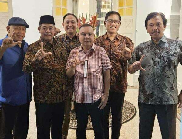 Dasco Bertemu Eggi Sudjana hingga Bursah Zanubi, Ada Apa? Dasco Bertemu Eggi Sudjana hingga Bursah Zanubi, Ada Apa?