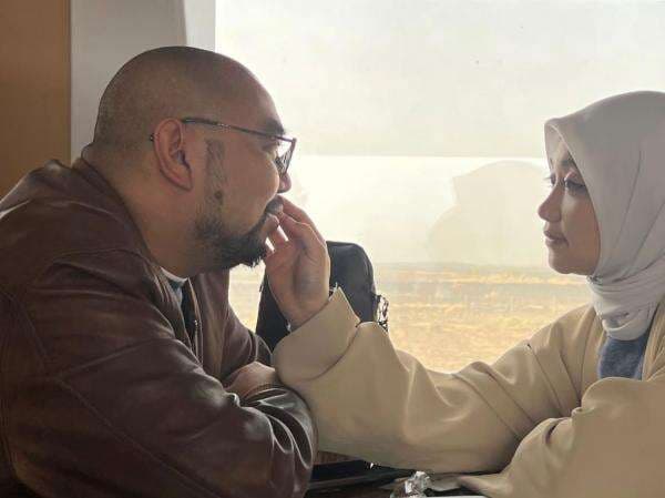 Innalillahi, Suami Desainer Ayu Dyah Andari Meninggal Dunia Innalillahi, Suami Desainer Ayu Dyah Andari Meninggal Dunia