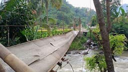 Kawat Seling Jembatan Gantung di Campaka Putus, 3 Pelajar Jatuh Ke Sungai