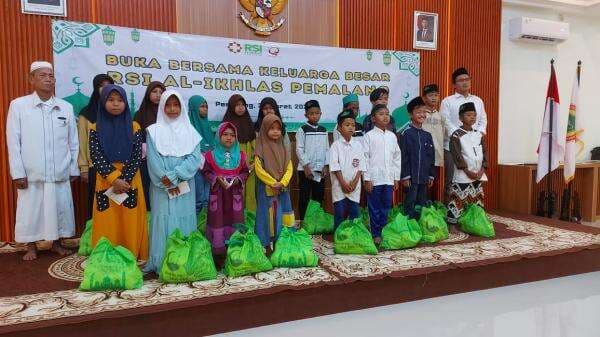 Rumah Sakit Islam AL Ikhlas Pemalang Buka Bersama Anak Yatim Piatu Yayasan Ribatul Muta'alimin Rumah Sakit Islam AL Ikhlas Pemalang Buka Bersama Anak Yatim Piatu Yayasan Ribatul Muta'alimin
