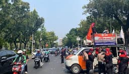 Awas! Ada Demo Buruh, Jalan Medan Merdeka Jakpus Macet