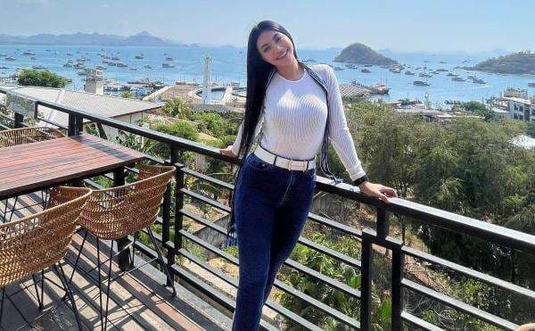 Perasaan Denada Campur Aduk Rayakan Lebaran di Singapura Bersama Aisha Perasaan Denada Campur Aduk Rayakan Lebaran di Singapura Bersama Aisha