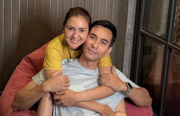 Paus Fransiskus Meninggal Dunia, Donna Agnesia dan Darius Sinathrya Sampaikan Duka Mendalam Paus Fransiskus Meninggal Dunia, Donna Agnesia dan Darius Sinathrya Sampaikan Duka Mendalam