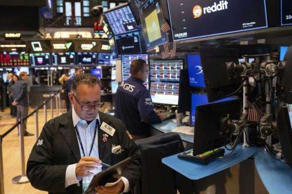 Wall Street Pekan Ini, Musim Laporan Keuangan hingga Independesi The Fed Jadi Sorotan