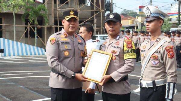 Manfaatkan Medsos untuk Jaga Harkamtibmas, Polisi di Tasikmalaya Diganjar Penghargaan