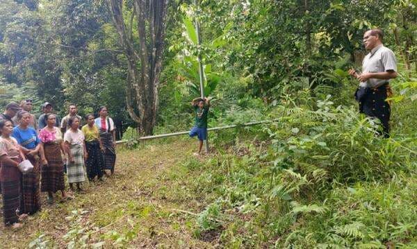 Tokoh Masyarakat 2 Desa Datangi Lokasi Survei Geotermal dan Deklarasi Penolakan Rencana Eksplorasi Tokoh Masyarakat 2 Desa Datangi Lokasi Survei Geotermal dan Deklarasi Penolakan Rencana Eksplorasi