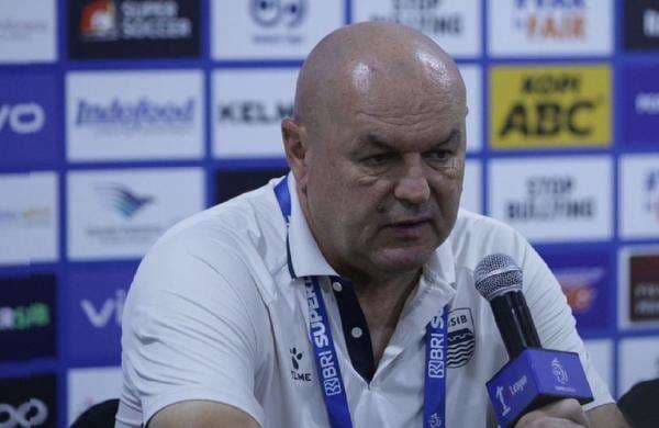 Bojan Hodak Beri Sinyal Persib Bandung Datangkan Pemain Baru, Joey Pelupessy?