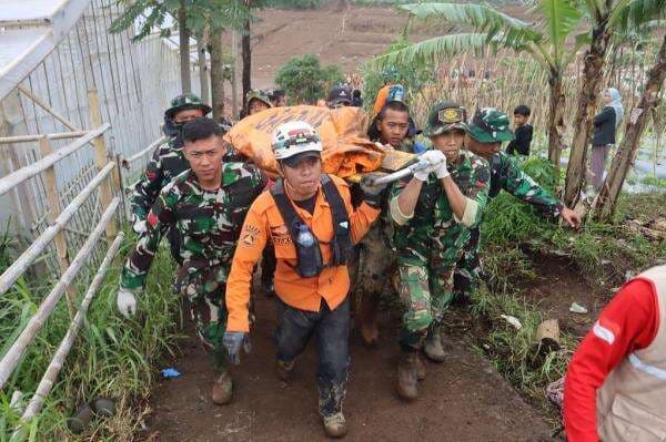 Tim SAR Kembali Temukan 5 Kantong Jenazah Korban Longsor Cisarua Bandung Barat