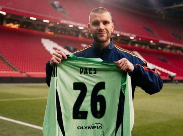 Adu Kisaran Gaji Kiper Maarten Paes di Ajax Amsterdam dengan FC Dallas, bak Bumi dan Langit?