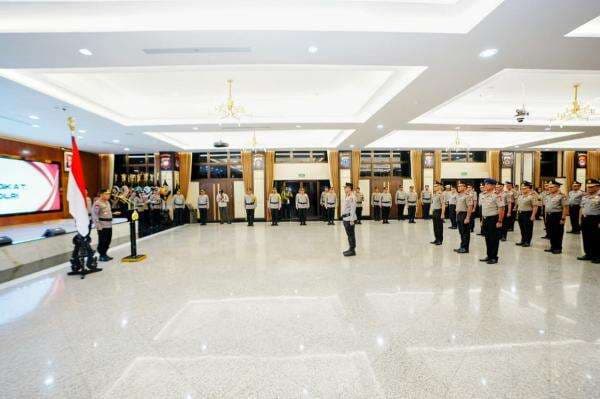 Puluhan Jenderal dan Ribuan Personel Polri Naik Pangkat pada Akhir 2025