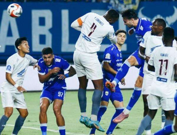 Hasil Persib Bandung vs PSM Makassar di Super League 2025-2026: Menang 1-0, Maung Bandung Rebut Puncak Klasemen!