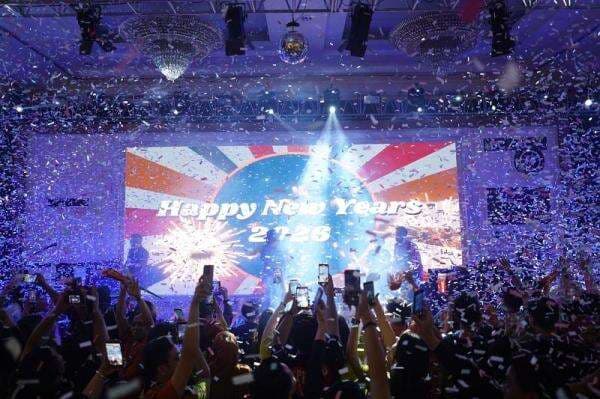Retrovibes Hangatkan Malam Tahun Baru 2026 di eL Hotel Bandung