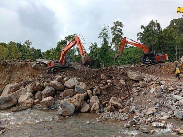 Konektivitas Sicincin–Bukittinggi Pulih Bertahap, Jembatan Darurat di Agam Dibangun