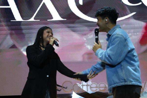 Vanessa Zee dan Piche Kota Ramaikan Panggung Journey Of Stars di Bandung