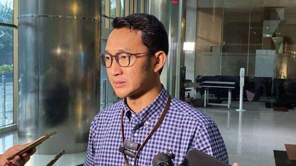 KPK Duga Ketua DPD PDIP Jabar Ono Surono Terima Aliran Uang Suap Bupati Bekasi