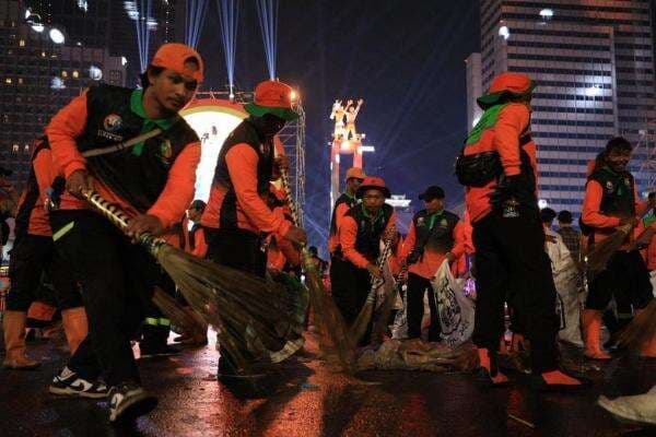 Jumlah Sampah Acara Malam Tahun Baru Jakarta Menurun, Ini Penyebabnya